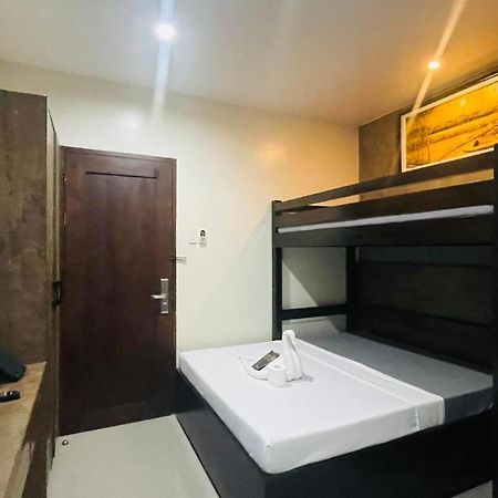 A&E Apartelle Bacolod Dış mekan fotoğraf