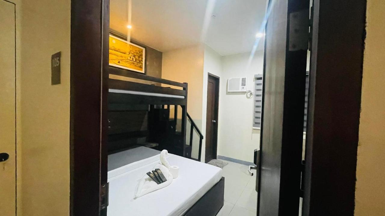 A&E Apartelle Bacolod Dış mekan fotoğraf